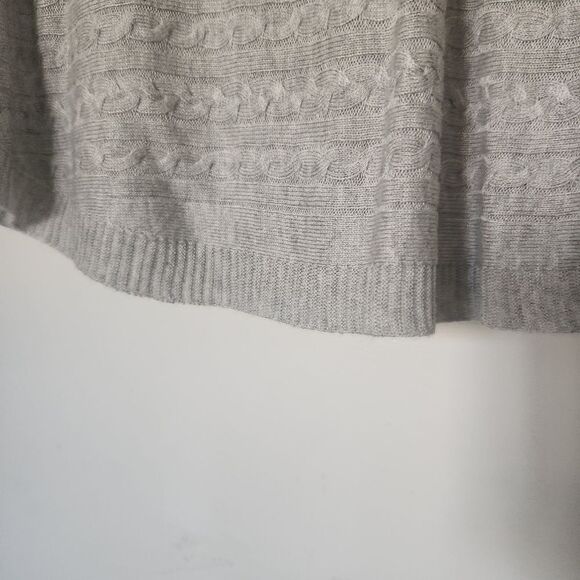 Market and Spruce Gray Knit Sweater Long Bat Sleeve Rounded Neck Size XL - Picture 7 of 8